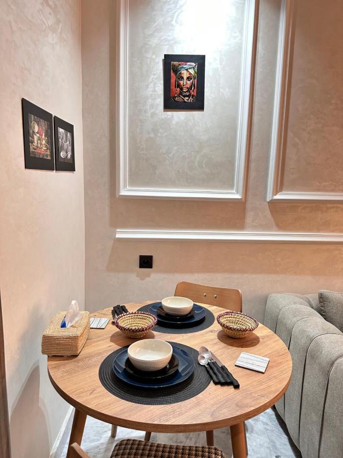 Luxueux Studio A Cote De Mcdo & Zara Maarif Καζαμπλάνκα Εξωτερικό φωτογραφία